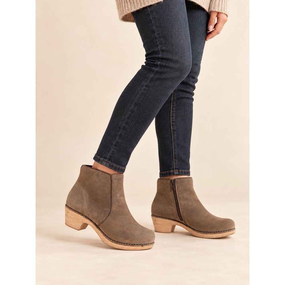 Dansko Women's Brown Leather Suede Ankle Boots Side Zip Wood Heel EU 39 US 8.5
